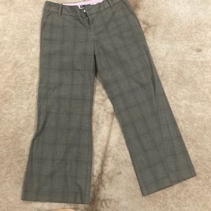 Gap ankle trouser size 8 gray plaid